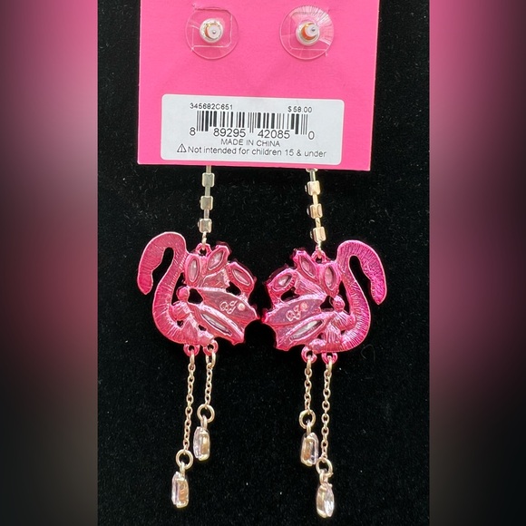Betsey Johnson NWT  Pink Rhinestone Flamingo Drop Earrings (J013) - Picture 4 of 6